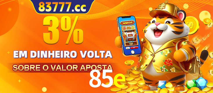 Promoção para baixar e instalar o aplicativo do cassino 85e. O banner oferece uma recompensa de R1aR1aR8, com a imagem de uma cobra sobre moedas de ouro.